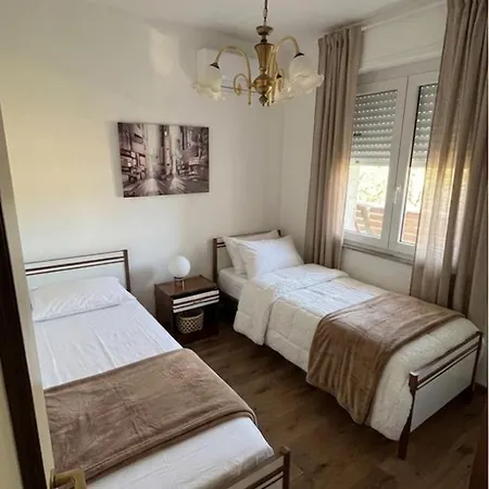 Boutique Appartament Andreia * ألبا أدرياتيكا